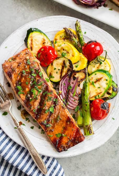 Grilled Salmon with Veggies (15 Serves)